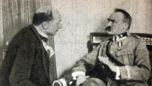 Józef Piłsudski (z prawej) i minister sprawa zagranicznych August Zaleski