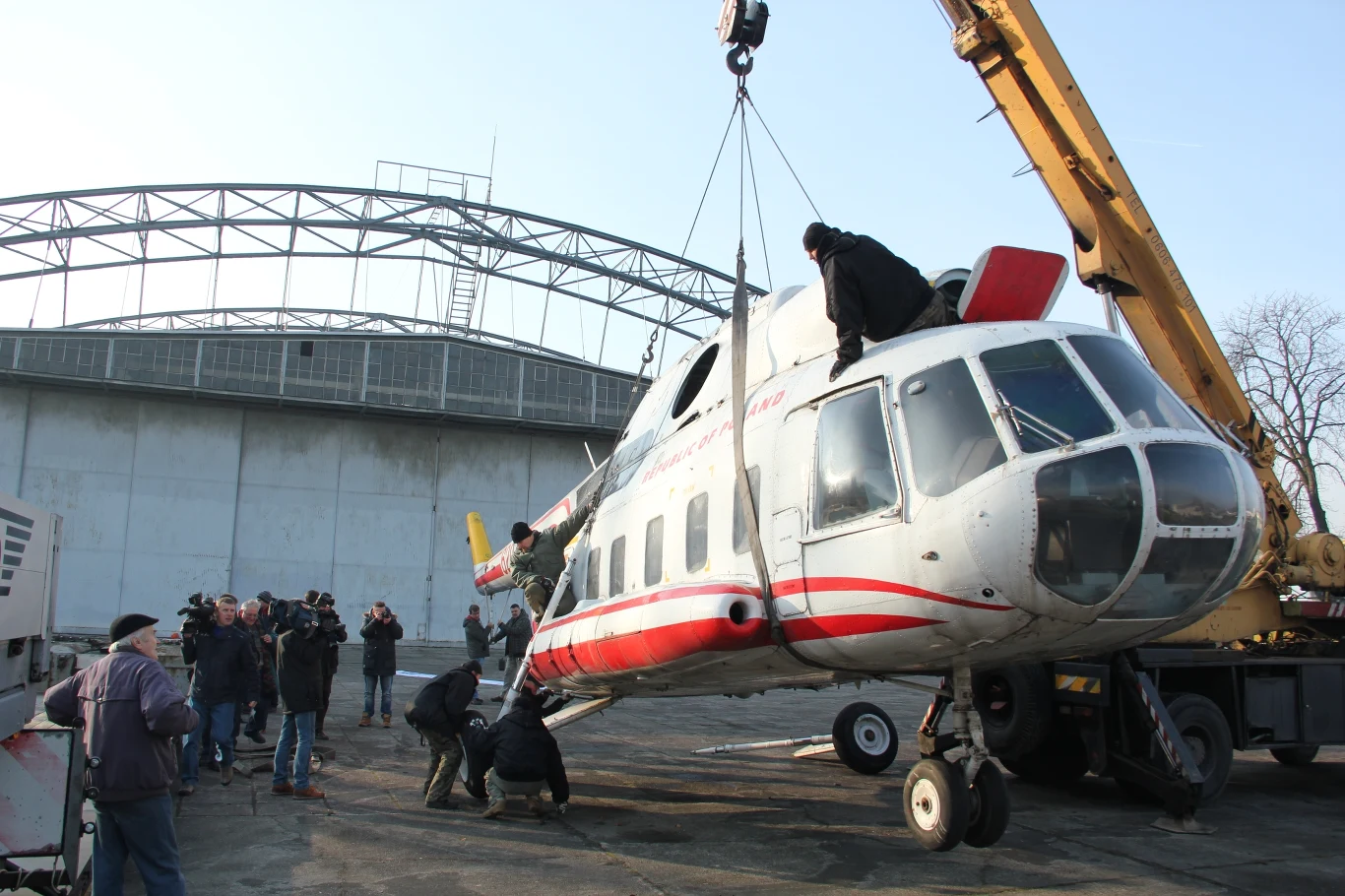 Przygotowanie Mi-8 do transportu