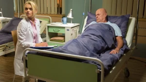 Dzięki szybkiej interwencji Agaty dyrektor przejdzie niezbędne badania. Czy Tretter odzyska w pełni zdrowie - i powróci do pracy? 