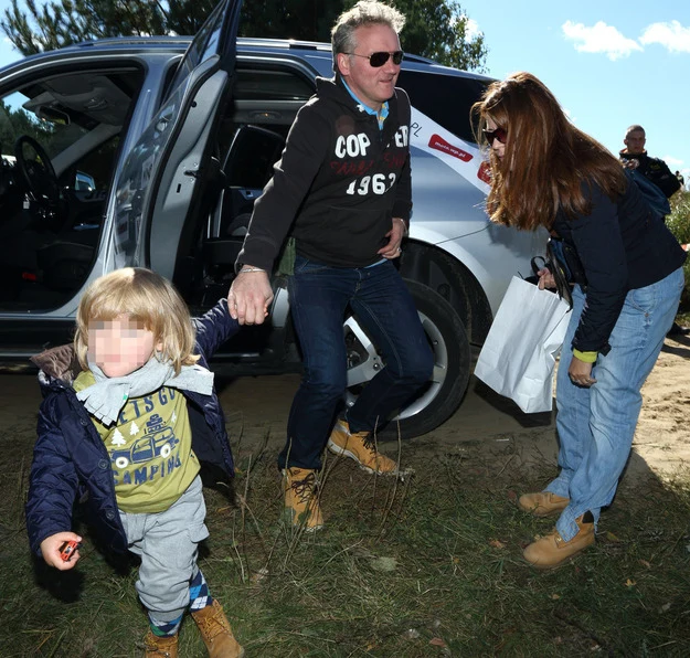 Jarosław Kret z synem i byłą partnerką Jarosław Kret z synem i byłą partnerką