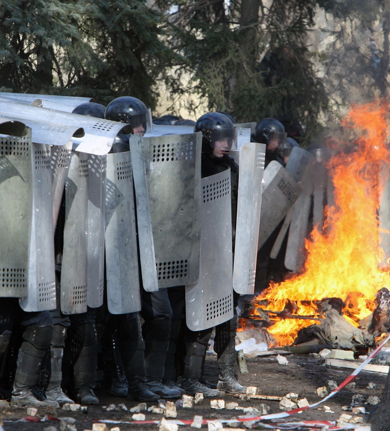 Milicja wkroczyła na Majdan Niepodległości Milicja wkroczyła na Majdan Niepodległości