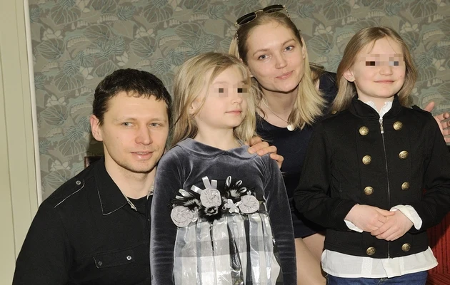 Dominika i Michał z córkami