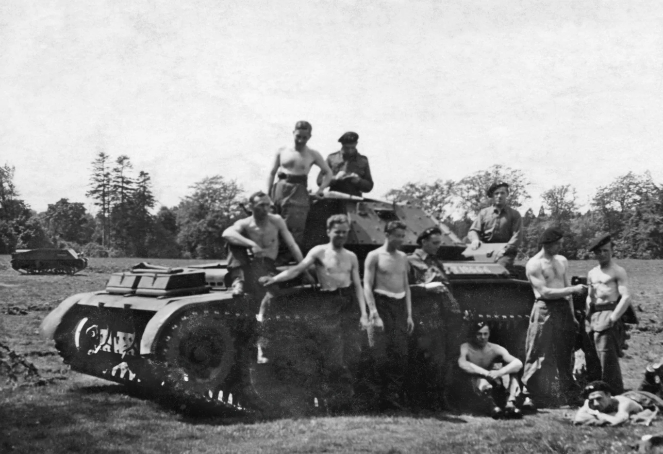 1. Dywizja Pancerna gen. Maczka dostaje pierwsze czołgi pościgowe Cruiser Mk V Covenanter, 