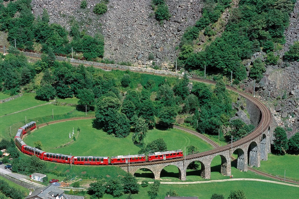 fot. Rhaetische Bahn By-line: swiss-image.ch/Peter Donatsch