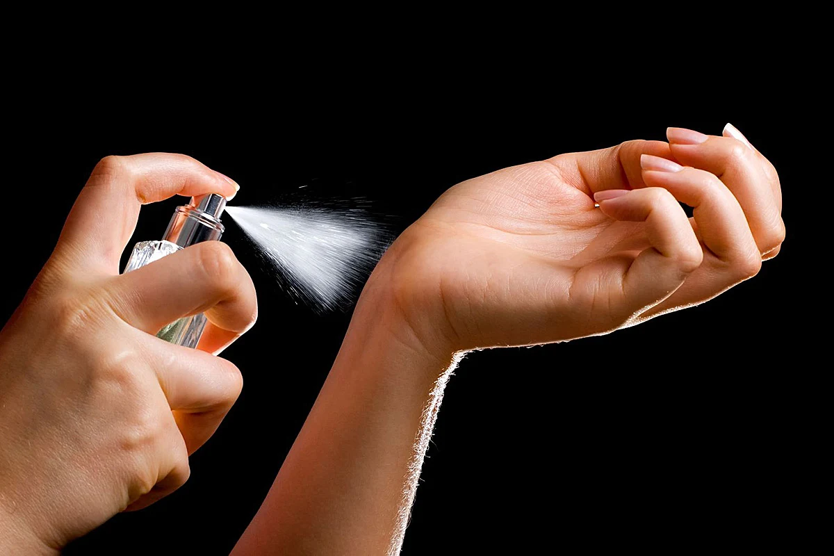 Trwałość perfum zależy od sposobu ich aplikacji. Trwałość perfum zależy od sposobu ich aplikacji.