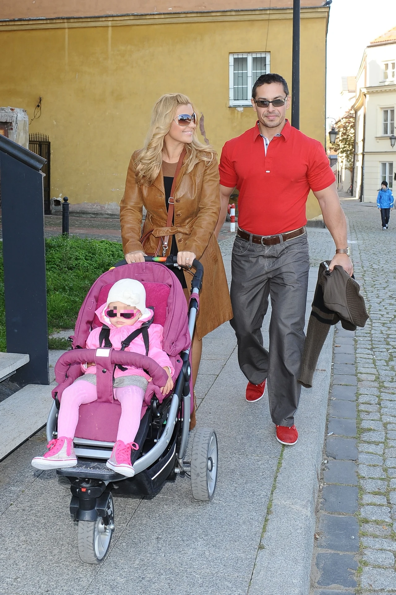 Kasia chce zapewnić rodzinie godne życie! Kasia chce zapewnić rodzinie godne życie!