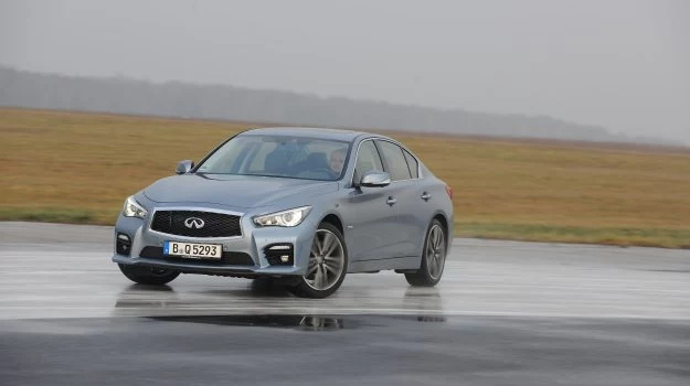 Infiniti Q50 S Hybrid AWD