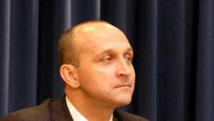 Na lokalnym forum trwa dyskusja, czy premier zasłużył sobie na ulicę