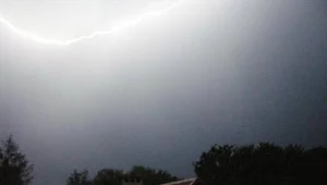 Takiej burzy w Sandomierzu nie było od lat / fot. J. Cebula