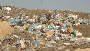 Zwłoki noworodka na wysypisku śmieci