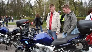 Policjanci w roli nauczycieli