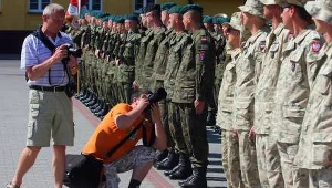  105 żołnierzy II zmiany Polskiego Kontyngentu w Afganistanie wróciło do Polski/fot. Piotr Ulanowski