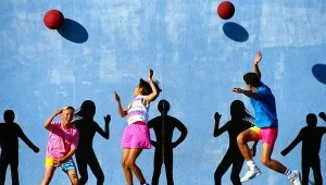 Plac zabaw - montaż dobiega końca