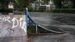Skate park z poślizgiem
