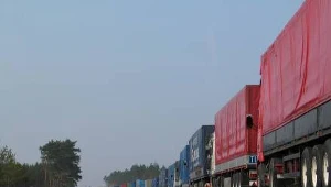 Kuźnica: Przewoźnicy zablokowali dojazd