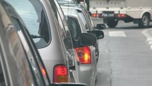 12- i 13-latek okradli 90 aut w jedną noc