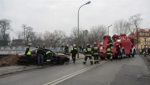 Opolskie: Ściął latarnię i wpadł do wody