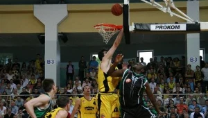 Trzy świetne kwarty zastalowców