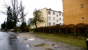 Dlaczego łatanie dziur ma się odbywać kosztem naszych podatków? - pyta Benon Kempiak