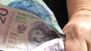 Radni obniżyli burmistrzowi pensję