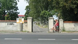 Rada miasta zakazała pieszych konduktów pogrzebowych