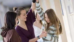 Dziewczyny stają się bardziej agresywne niż chłopcy