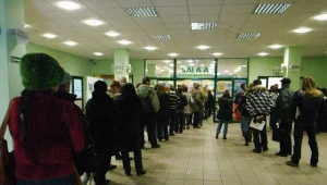 Bezrobotnych jest już 14 tysięcy, a ofert pracy jak na lekarstwo/fot. C. Pecold