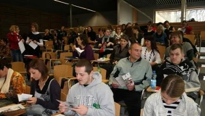 Jak żyć z wirusem?