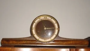 Policja szuka zegarów