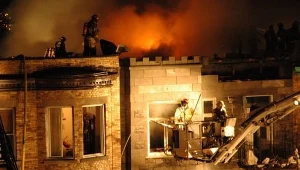 Pożar w bloku mieszkalnym: 40 ewakuowanych