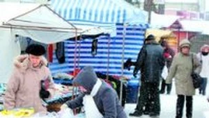 Na targu jest coraz więcej obcokrajowców