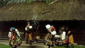 Ten zwyczaj praktykowany jest w drugi dzień Wielkanocy