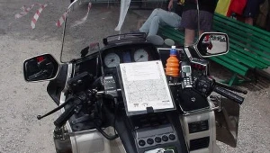 W szkoleniu motocyklistów legislacyjnych dziur nie brakuje