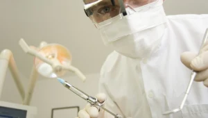 Sąd uznał, że dentystka naruszyła tajmnicę lekarską