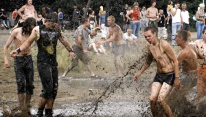 Pierwsi woodstockowicze dojechali na Przystanek Woodstock