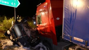 Tragiczny wypadek na drodze krajowej nr 8 Białystok-Warszawa niedaleko Jeżewa / fot. KWP Białystok