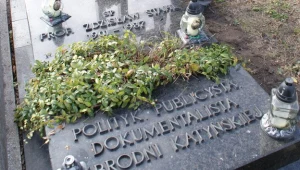 Tu spoczywa prof. Zdzisław Stahl - polityk, publicysta, dokumentalista zbrodni katyńskiej