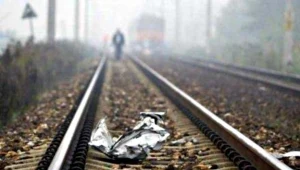 Zginął 16-letni kibic. Wypadł z pociągu