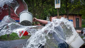 Lany poniedziałek przy ul. Wojska Polskiego w Łodzi/fot. Grzegorz Michałowski