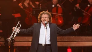 Zbigniew Wodecki podczas koncertu "Co Ty na to? Z Radiem Lato" / Fot Stanisław Rozpędzik