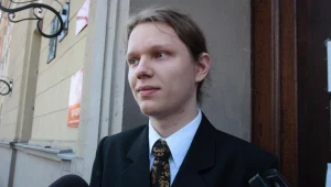 Mateusz Grzelak po wyroku sądu/fot. Tomasz Wojtasik