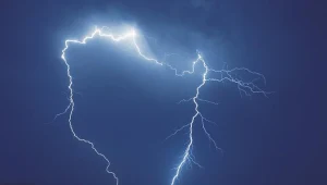 Gwałtowne burze nad woj. świętokrzyskim