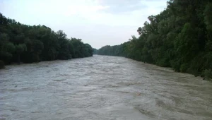 Stany alarmowe i ostrzegawcze w zlewni Sanu i Wisłoka