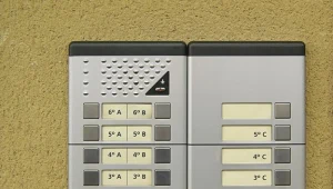 Oszukał metodą "na domofon"