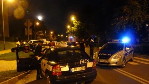 Z bloku przy ul. Piastowskiej 2 w niedzielny wieczór ewakuowano 80 osób/ fot. Janusz Kucharski