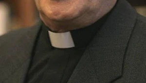 Ksiądz oskarżony o naruszenie nietykalności cielesnej ucznia