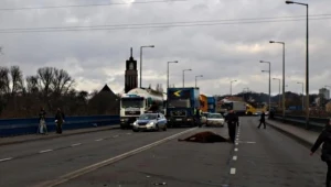 Kilkadziesiąt minut trwały utrudnienia w ruchu na trasie Nadwarciańskiej w Gorzowie