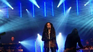 Wieczorną odsłonę Orkiestry otworzy Sara Chmiel z zespołem Łzy/fot. Martyna Pigulska