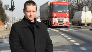 Nie mam ciężarówki, mam fiata multiplę. Co więcej, nie byłem nigdy w Żalnie - mówi pan Bernard