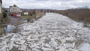 Zator Lodowy na Nysie Kłodzkiej / fot. Przemysław Ziemacki